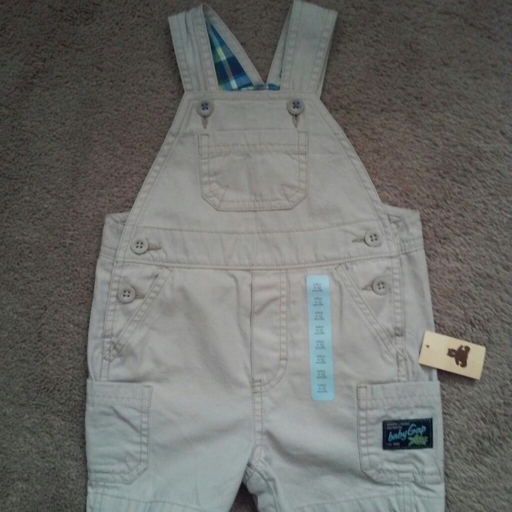 Baby Gap Khaki Shortalls 6-12m NWT